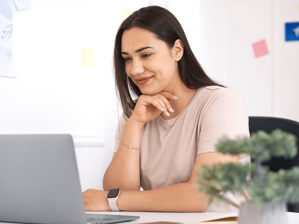 mujer trabajando